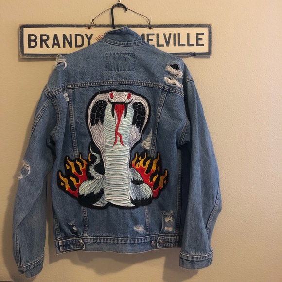 LF Cobra Embroidered Denim Jacket - Picture 2 of 7